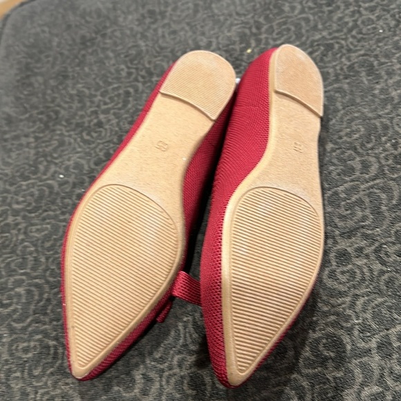 Tahari Slip On Knit Flats - Picture 3 of 7